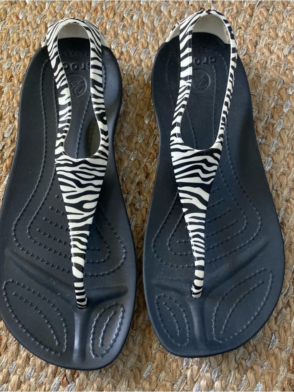 Crocs Sexi Flip Flops Serena Comfort T-Strap Thong Slip On Zebra Print Size 5